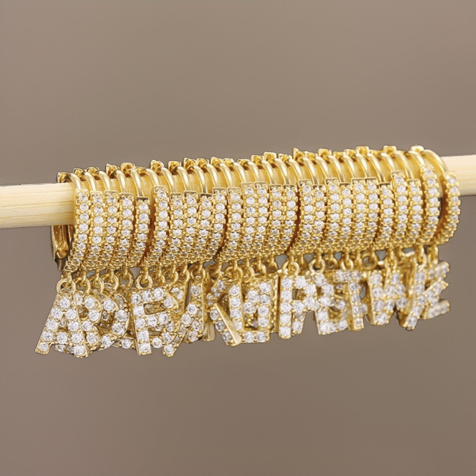 Letter Strass Single Earring - Tilbehør