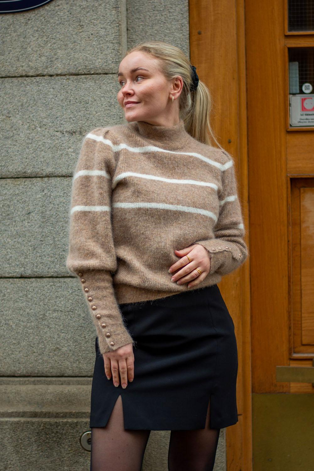 Lora Sweater - Overdeler