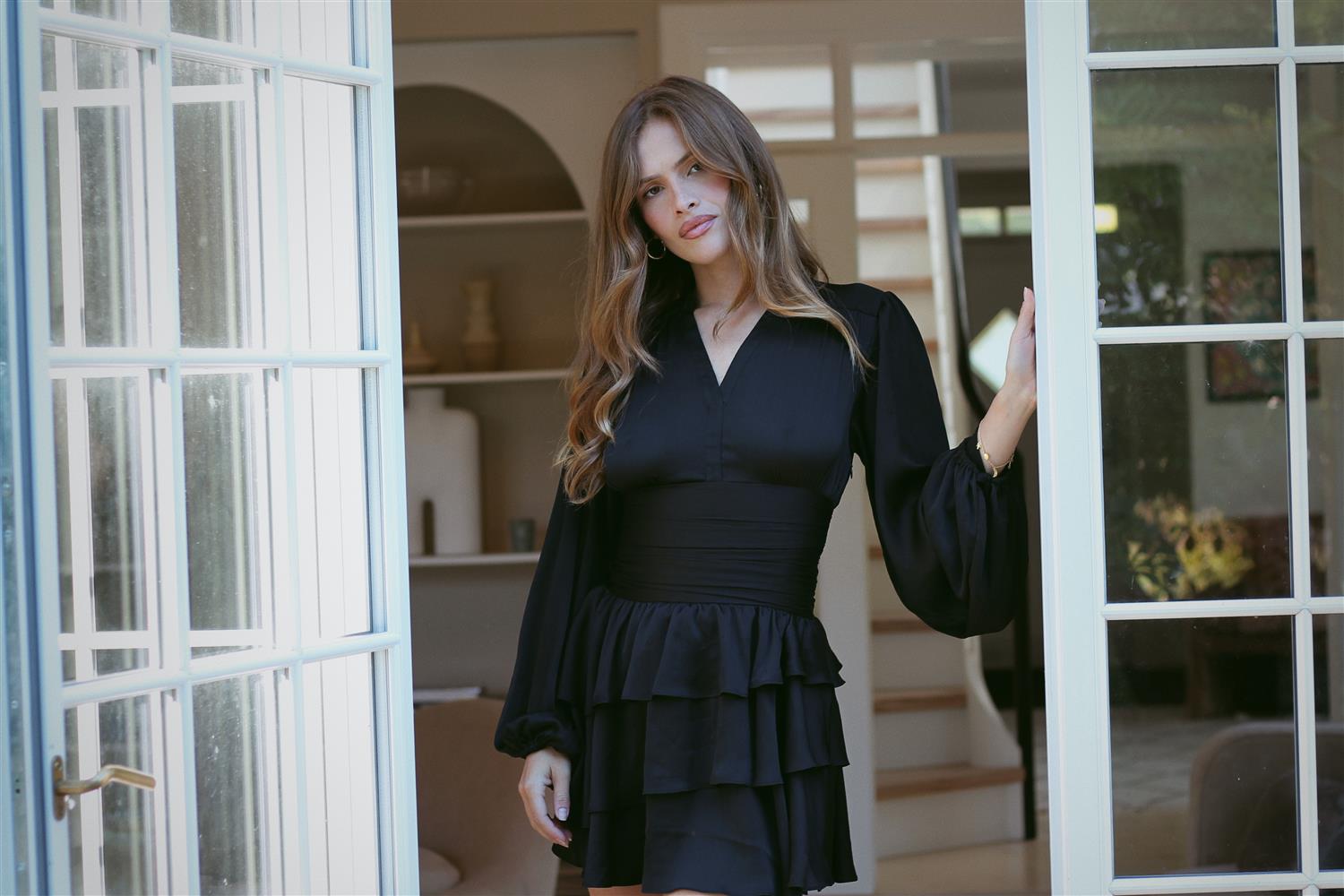 Nadine Belted Ruffle Dress Black - Kjoler