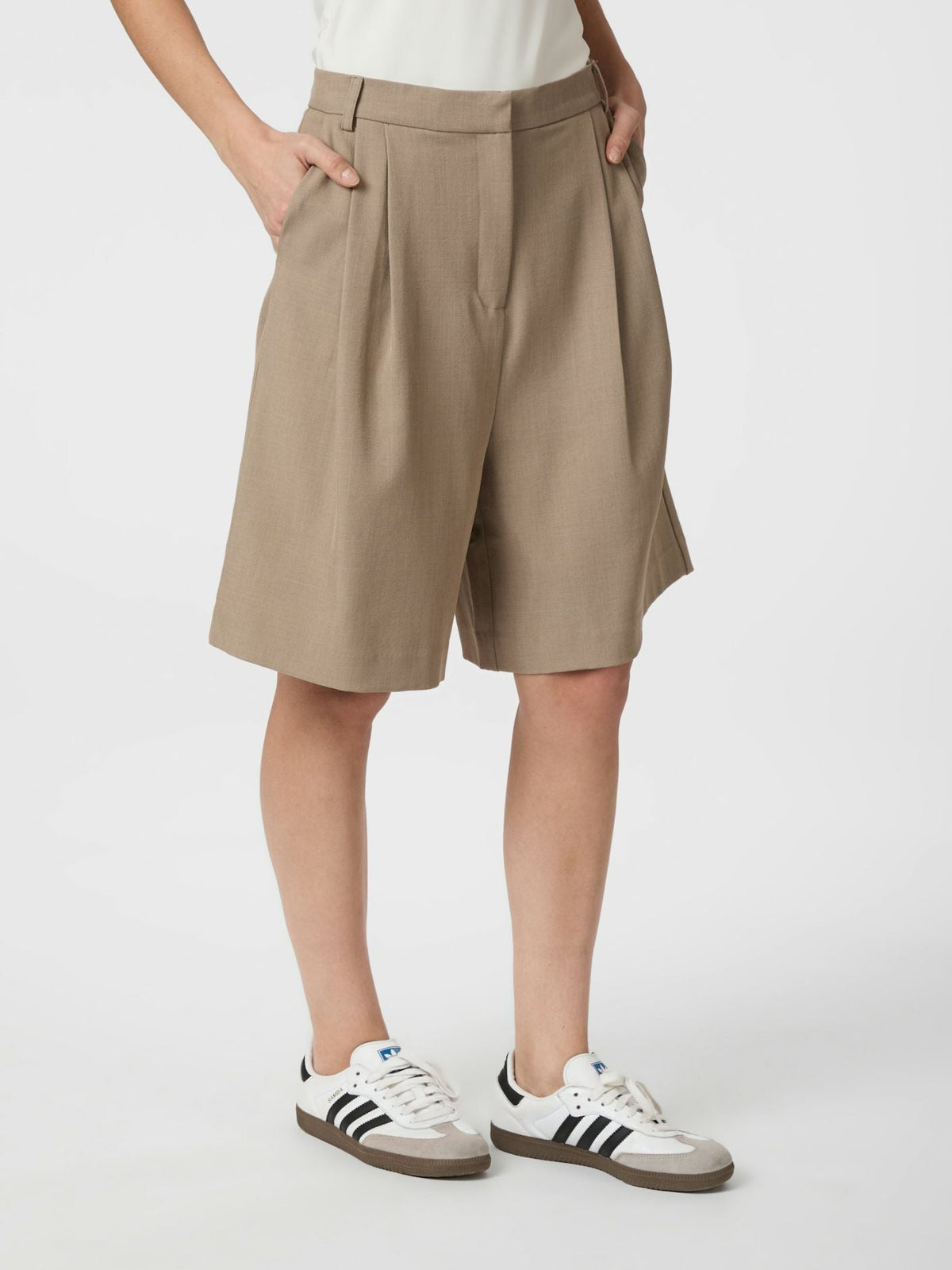 Nika Structure Bermuda Shorts - Shorts