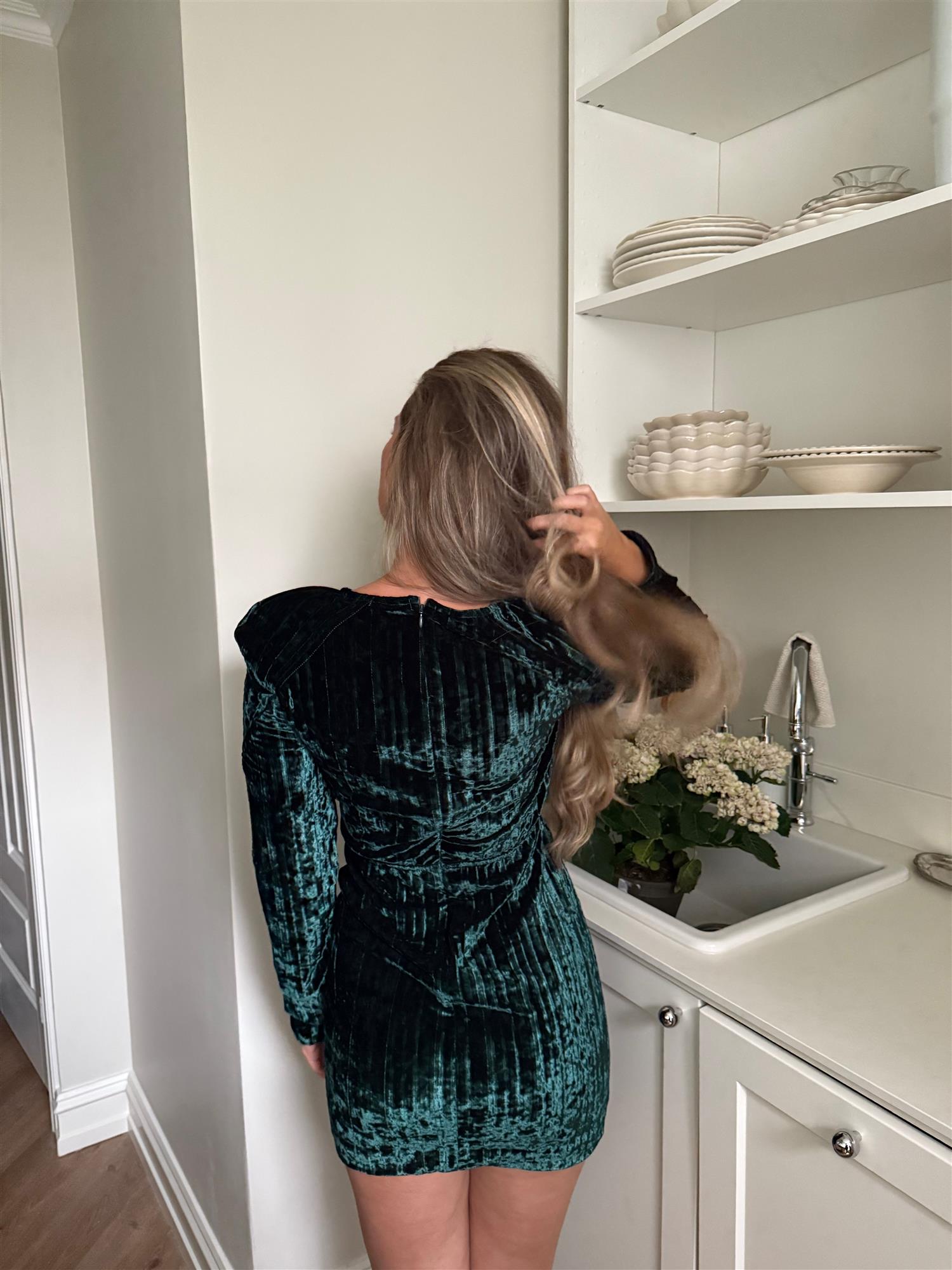 Nomie Velvet Mini Dress - Kjoler