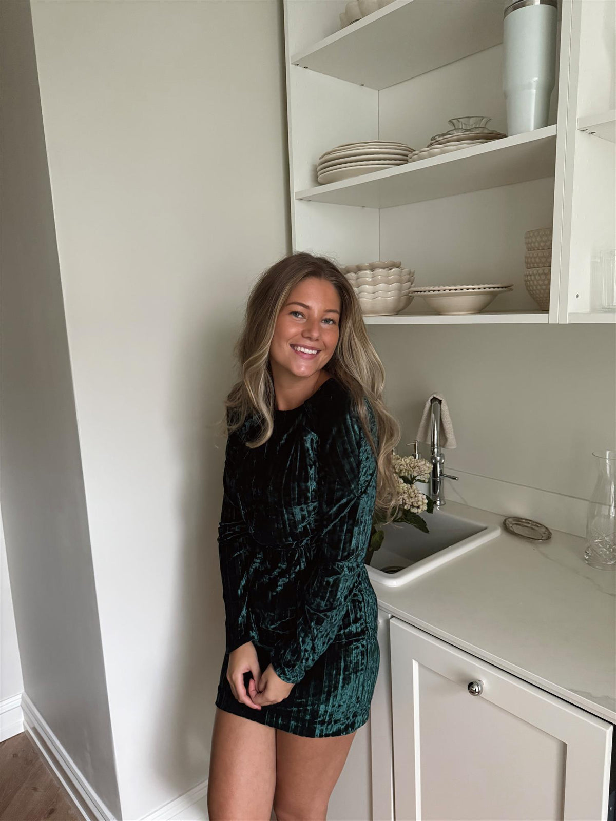 Nomie Velvet Mini Dress - Kjoler
