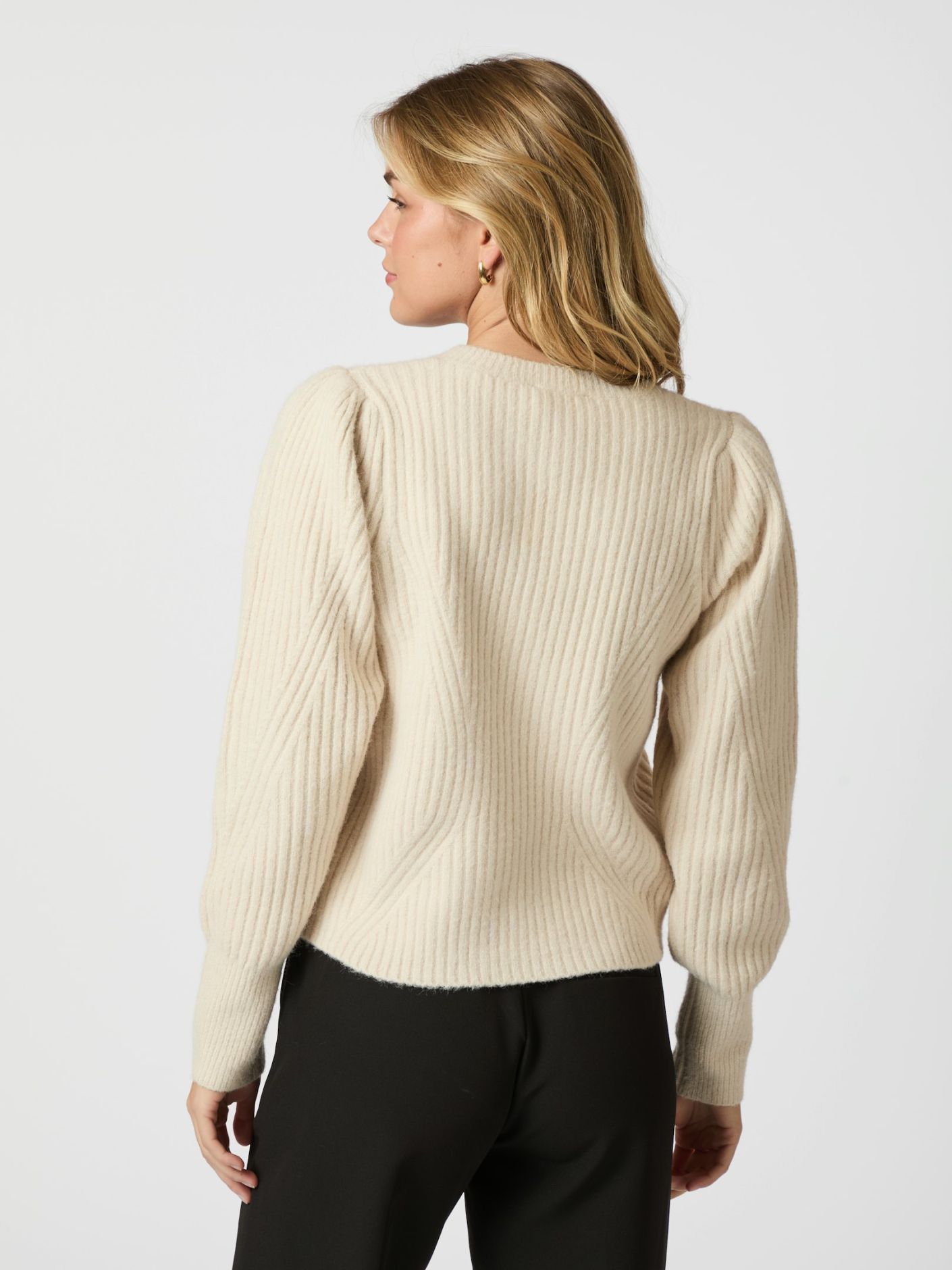 Puli Knit Cardigan Overdeler