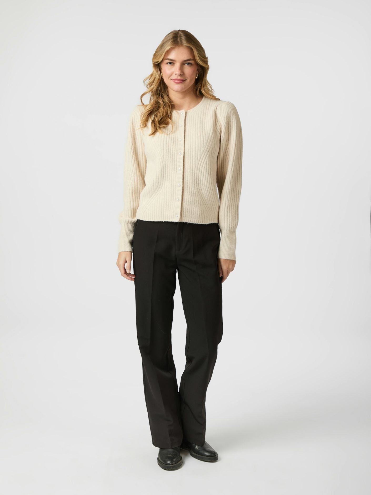 Puli Knit Cardigan Overdeler