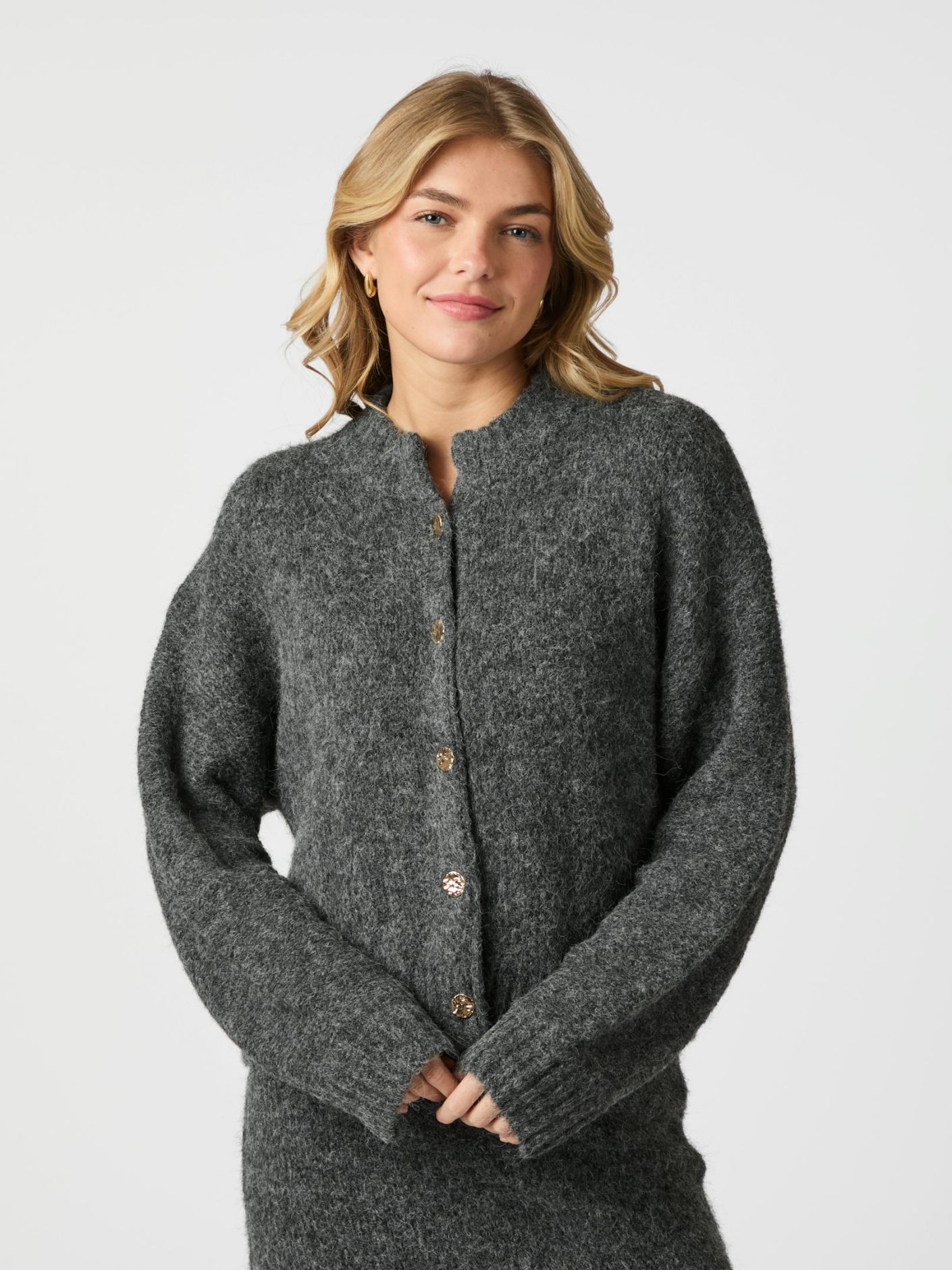 Taura Fluffy Knit Cardigan Overdeler
