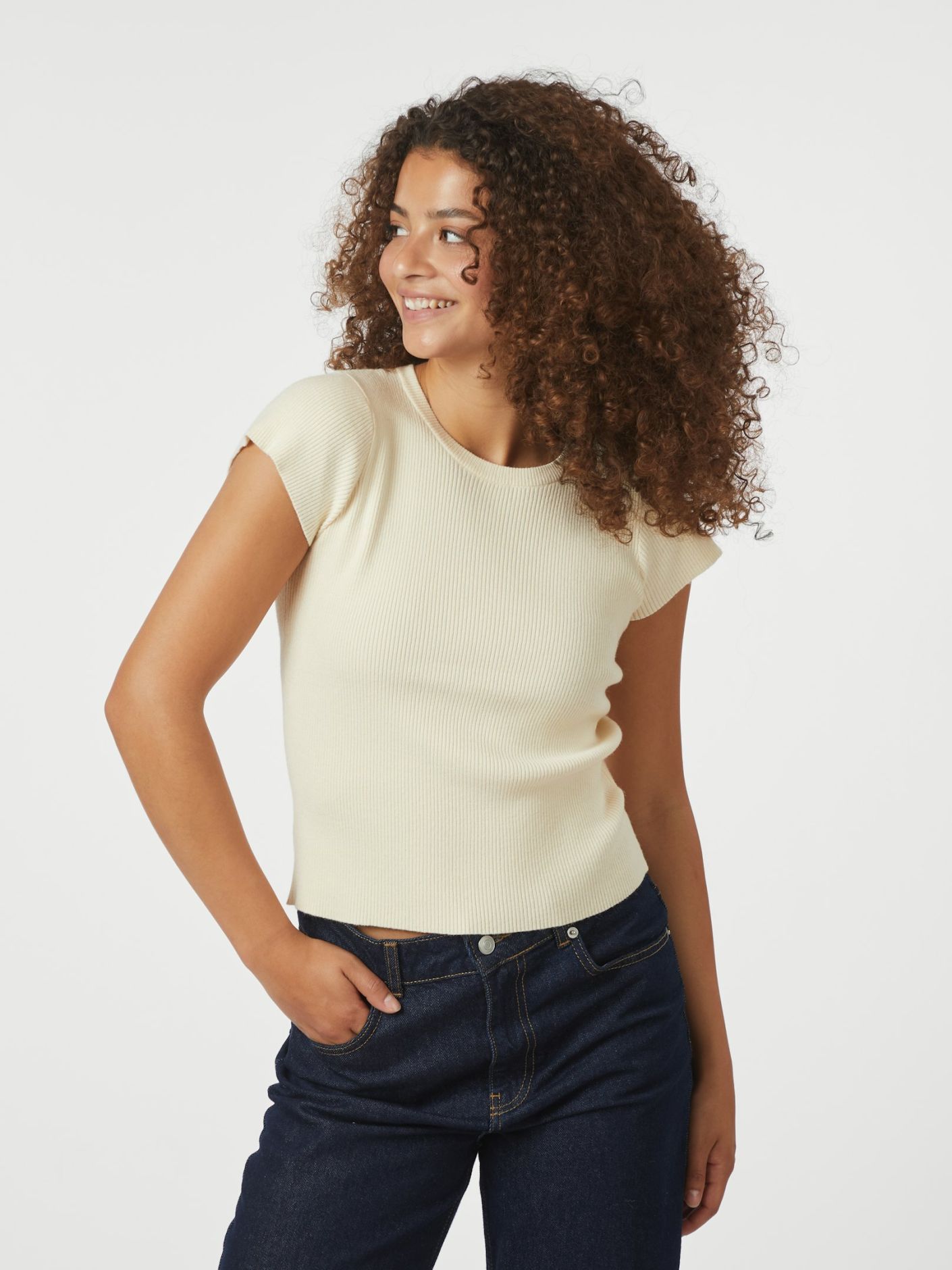 Tirra Knit Tee - Overdeler