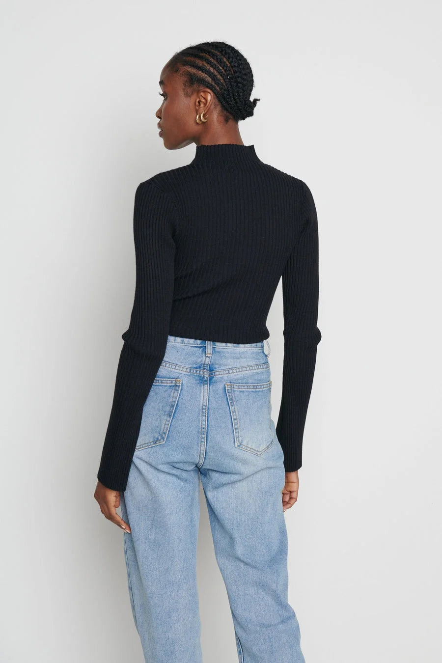 Abbey Ribbed Grown Neck Top - Overdeler