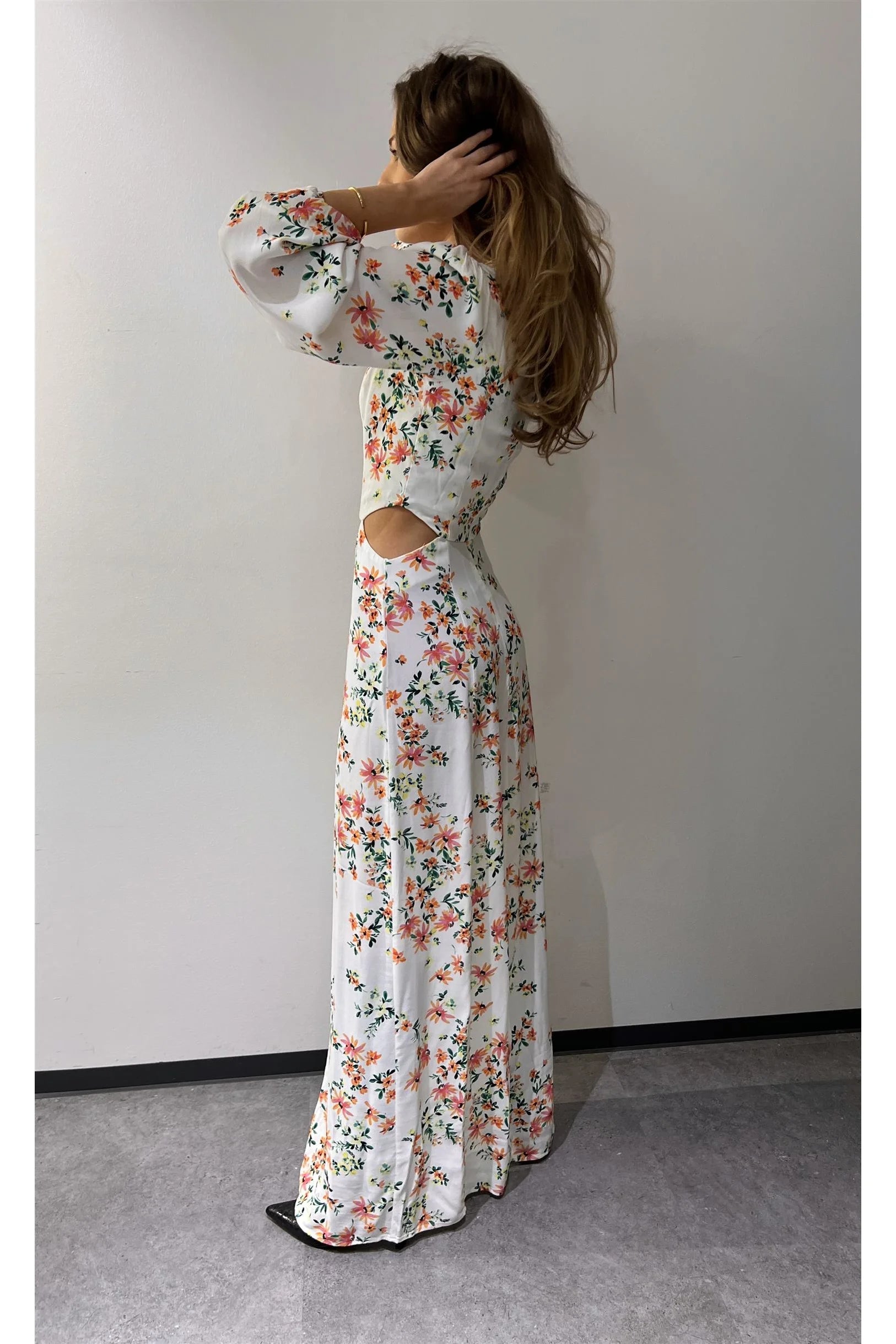 Nadine Side Cutout Detail LS Maxi Dress - Kjoler